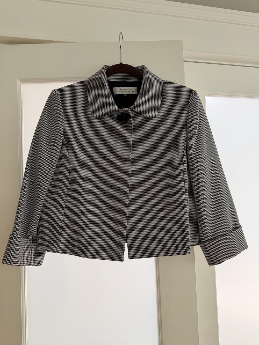 Black & White Houndstooth Cropped Jacket